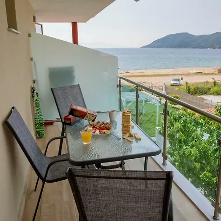 Gasthuis Rent House Karavi