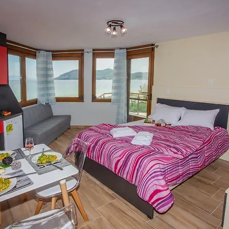 Vendégház Rent House Karavi Nea Iraklitsa