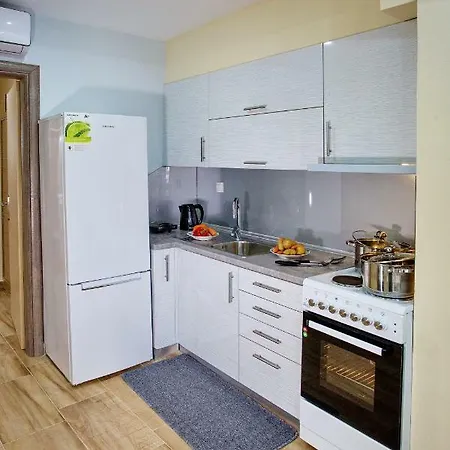 Rent House Karavi بيت ضيافة Nea Iraklitsa