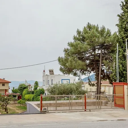 Rent House Karavi Nea Iraklitsa