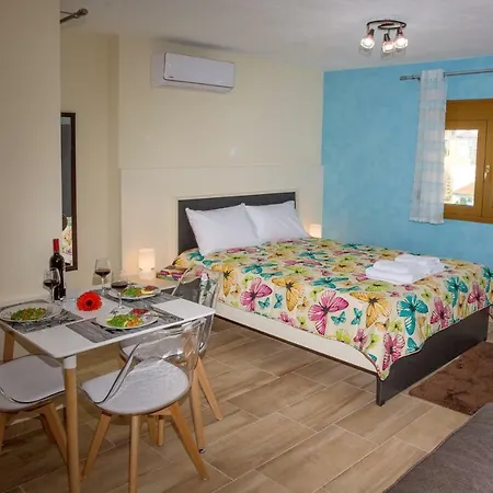 Vendégház Rent House Karavi
