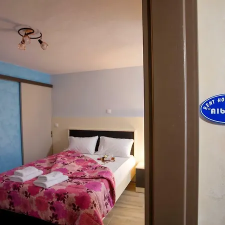 Rent House Karavi *