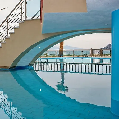 Gasthuis Rent House Karavi