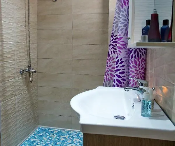 Rent House Karavi 招待所 Nea Iraklitsa