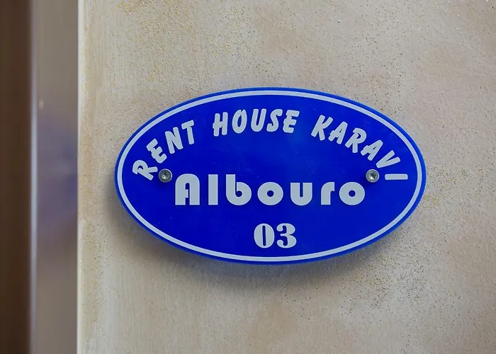 Rent House Karavi 招待所 3*