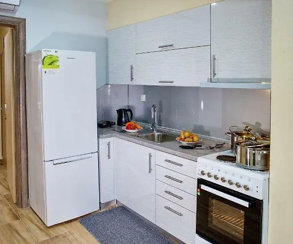 Rent House Karavi Гостевой дом Nea Iraklitsa