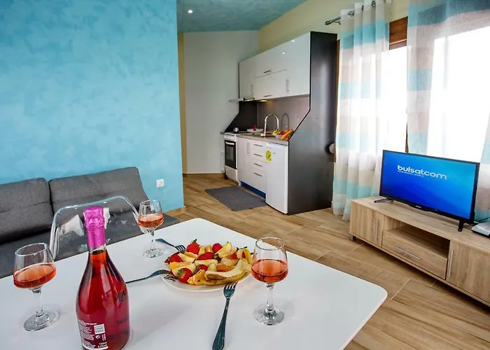 Rent House Karavi