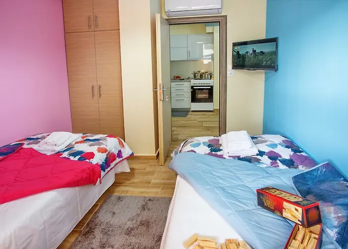 招待所 Rent House Karavi 3*