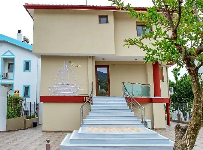 Rent House Karavi 招待所 Nea Iraklitsa